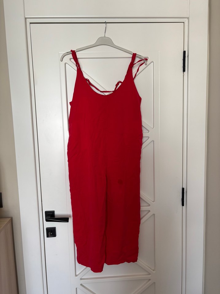 Kırmızı Saten Askılı  Tulum - Görsel 3