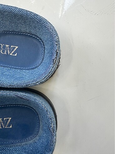 Zara Zara denim düz tabanlı sandalet terlik