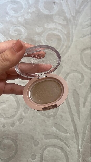 Diğer Lovely Krem Bronzer