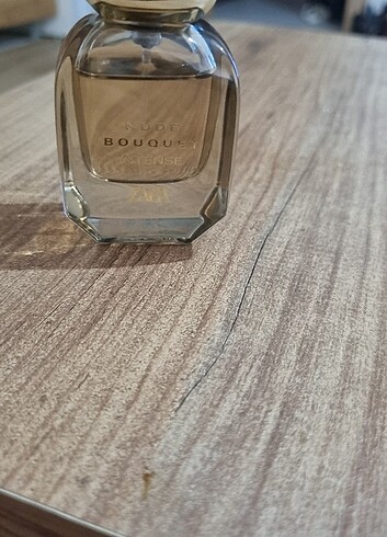 Zara nude bouquet intense 
