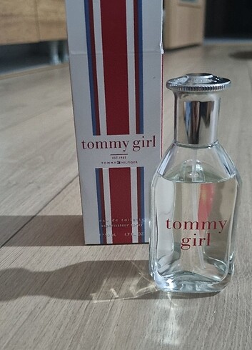 Tommy girl parfüm