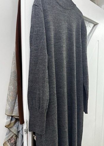 Gri Uzun Triko Elbise - Görsel 2