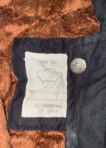 Kapüşonlu Siyah Erkek Çocuk Mont 3-4 yaş - Görsel 2