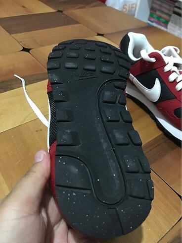 36 Beden kırmızı Renk Orjinal nike spor ayakkabı
