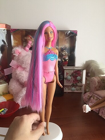 Barbie ve sindy bebekler