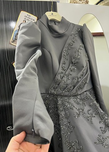 Gri taşlı abiye - Görsel 4