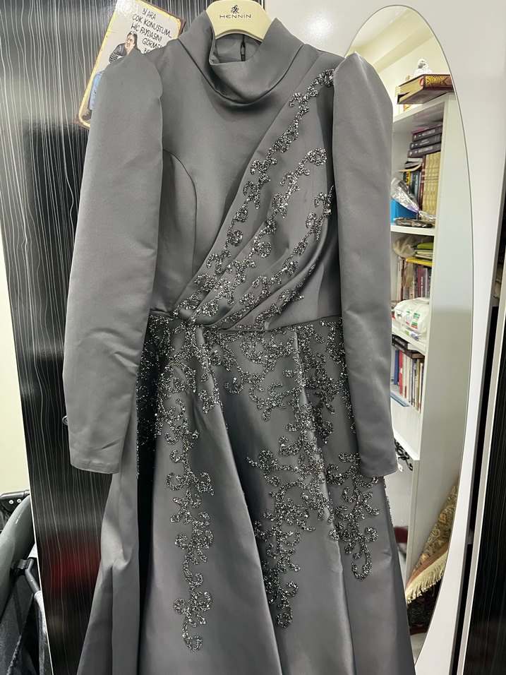 Gri taşlı abiye - Görsel 2