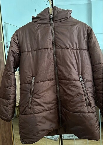 Kahverengi oversize şişme mont