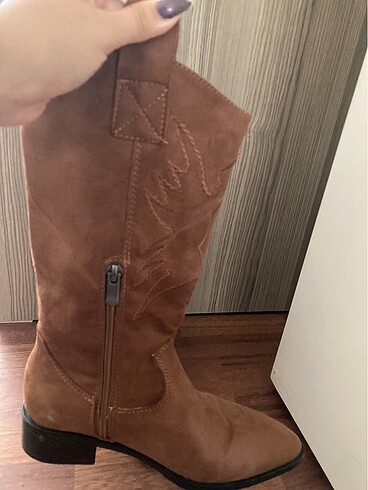 Zara Kovboy çizmesi