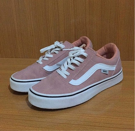 Pembe vans ayakkabı