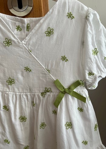 Nakışlı Beyaz Kız Çocuk Elbise - Görsel 3