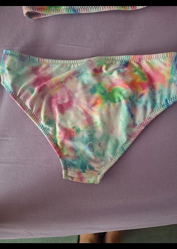 7 Yaş Beden Kız Çocuk Çok Renkli Bağlama Desenli Bikini
