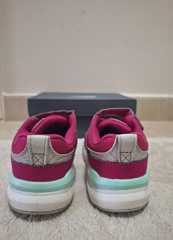 New Balance Spor ayakkabı