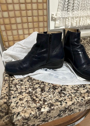 Kadın Mavi Deri Dolgu Topuklu Bot - Görsel 3