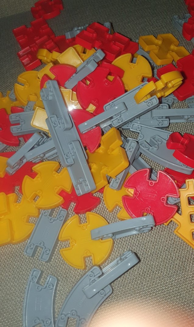 Çok Renkli Lego Parçaları - Görsel 3