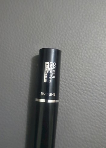 Parlak Siyah Ruj ULTRAEIX - Görsel 2