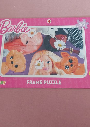 Barbie Çerçeveli 35 Parça Çocuk Yapbozu