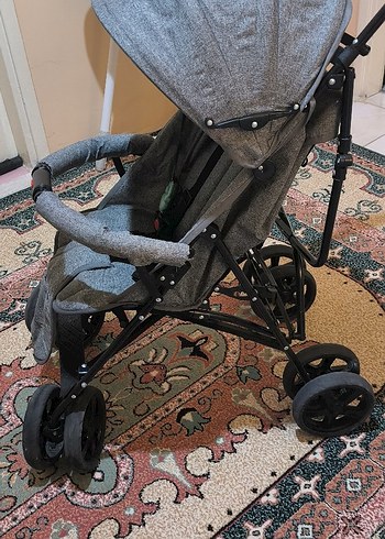 Gri Bebek Arabası, Katlanabilir ve Hafif - Görsel 3