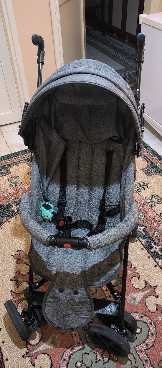 Gri Bebek Arabası, Katlanabilir ve Hafif - Görsel 5