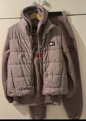 Üçlü kapüşonlu şardonlu takım şişme yelek Tommy Hilfiger - Görsel 2