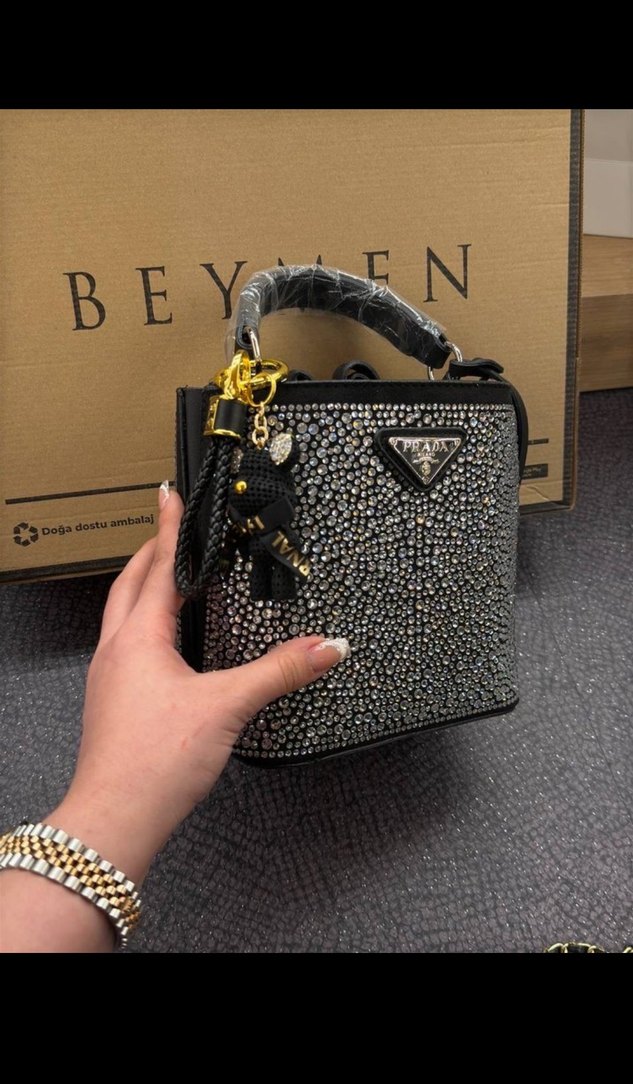 İTHAL A+ Prada Siyah Deri Taşlı Kadın Çanta Yeni etiketli - Görsel 2