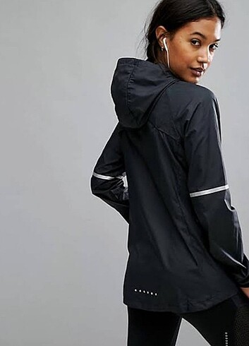m Beden siyah Renk Orijinal Nike yağmurluk Yeni