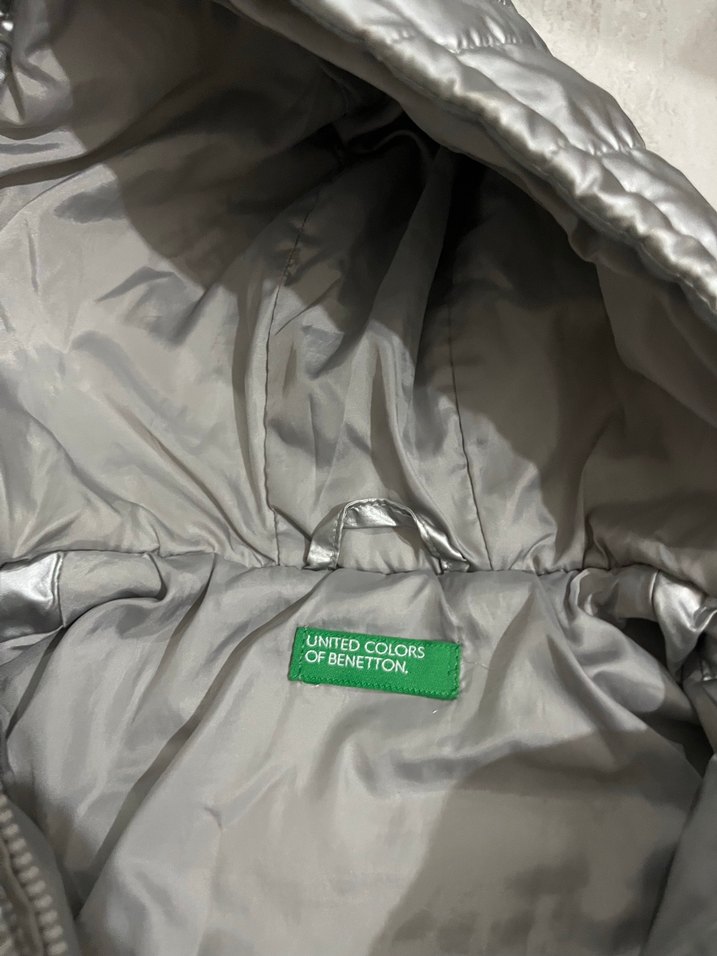 Kız Çocuk Gri Kapüşonlu Metalik Mont - Görsel 4