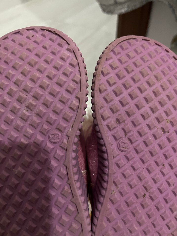 Kız Çocuk Pembe Kürklü Sokak Stili Bot - Görsel 4