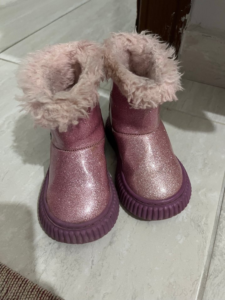 Kız Çocuk Pembe Kürklü Sokak Stili Bot - Görsel 2