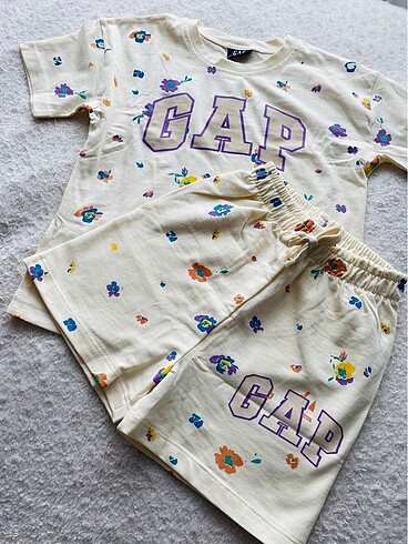 Gap Gap şortlu takım