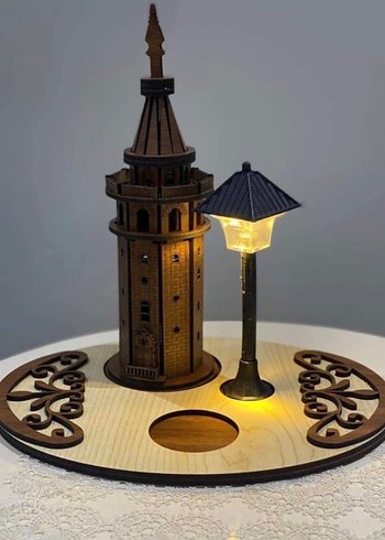 Ahşap Galata Kulesi ve Sokak Lambası Dekorlu Sunumluk