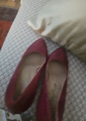 36 Beden Bordo Yılan Derisi Desenli Tokalı Stiletto