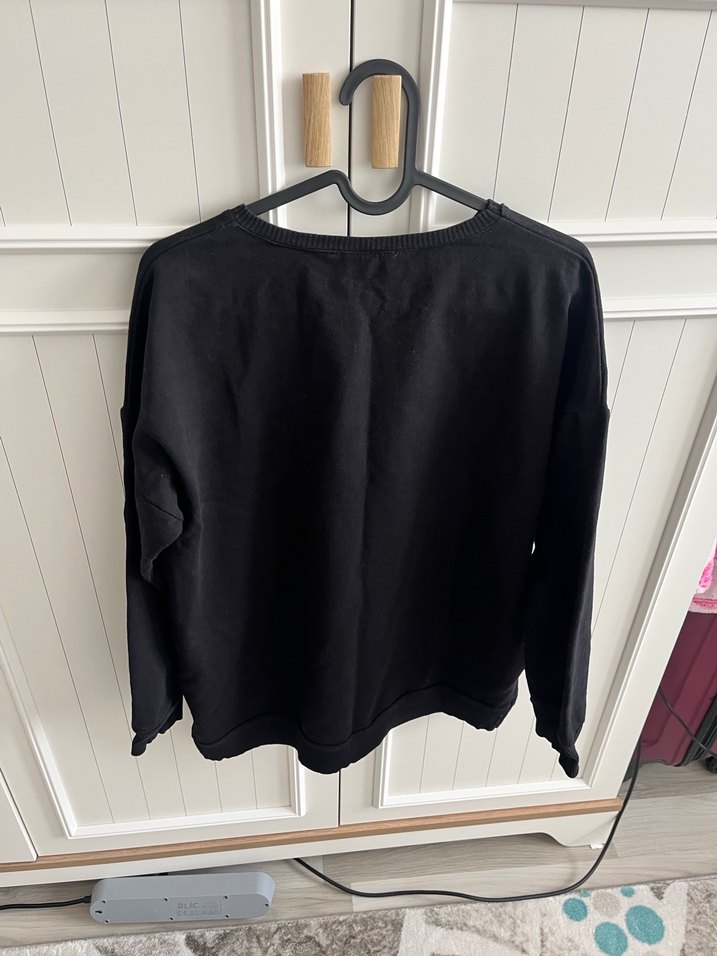 Siyah Baskılı Kadın Sweatshirt - Görsel 5