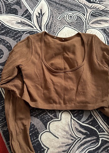 Düğmeli Kahverengi Crop Top - Görsel 3