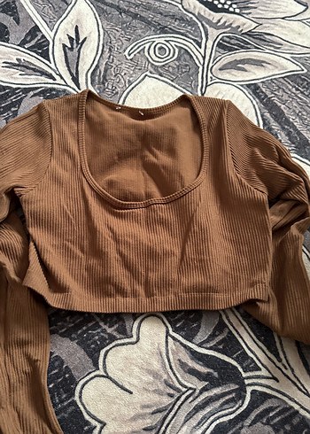 Düğmeli Kahverengi Crop Top - Görsel 2