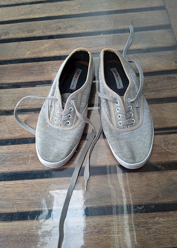 Levis Gri Bagcikli Dusuk Bilek Sneaker