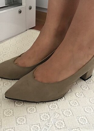 37 Beden Stiletto