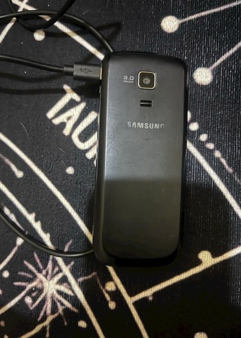 Samsung Siyah Klasik Tuşlu Telefon - Görsel 2