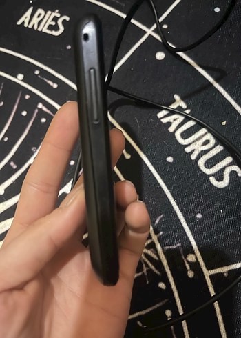 Samsung Siyah Klasik Tuşlu Telefon - Görsel 3