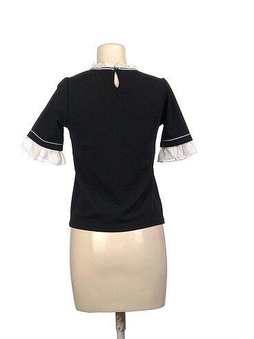 m Beden Koton Bluz %70 İndirimli.