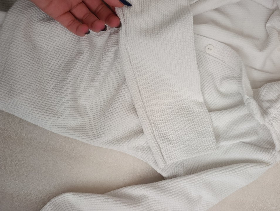 Düğmeli Beyaz Crop - Görsel 3