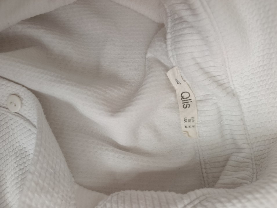 Düğmeli Beyaz Crop - Görsel 2