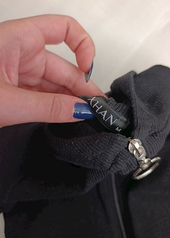 Fermuarlı Yüksek Yakalı Siyah Crop - Görsel 2