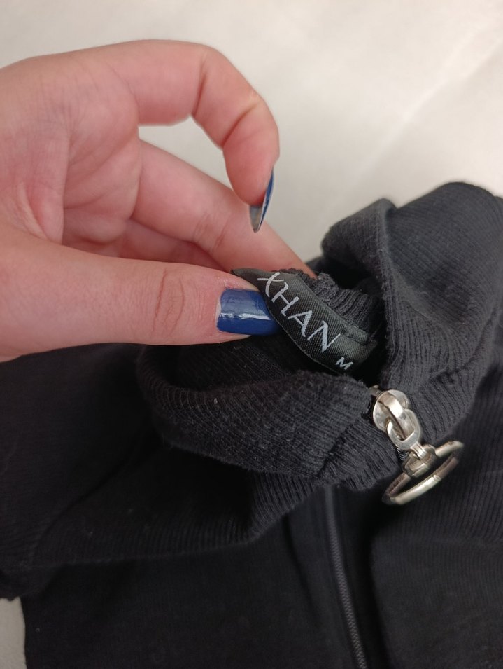 Fermuarlı Yüksek Yakalı Siyah Crop - Görsel 2