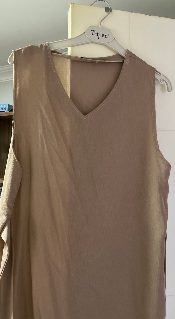 Bej V Yaka Kolsuz Bluzu - Görsel 3