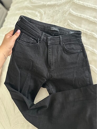 m Beden Taşlı pantolon