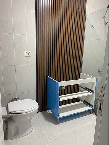 İkea angsjön dolap ve backsjön lavabo