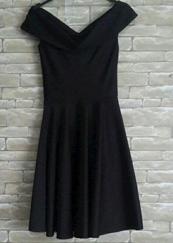 Siyah V Yaka Midi Flared Elbise - Görsel 2