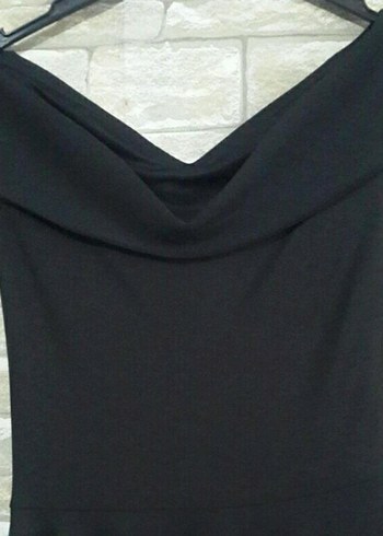 Siyah V Yaka Midi Flared Elbise - Görsel 3