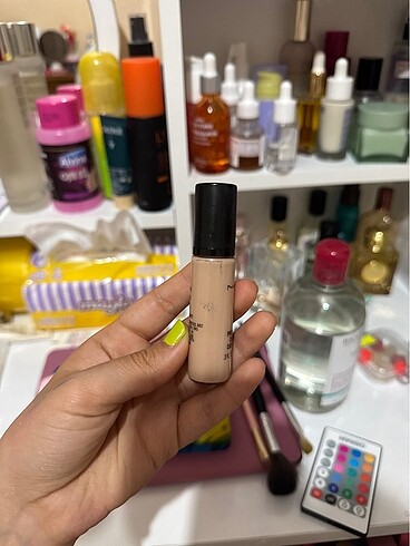 MAC Mac pro longwear concealer nw20